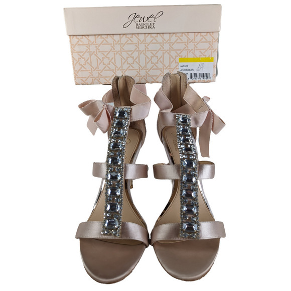 Badgley Mischka Jewel Henderson Heels in Champagne Size 8 EUC - Picture 8 of 12